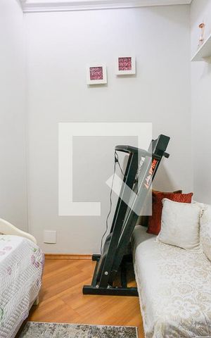 Casa à venda com 250m², 3 quartos e 3 vagas Casa à venda com 250m², 3 quartos e 3 vagasQuarto 02