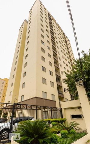 Apartamento para alugar com 64m², 3 quartos e 1 vagaFachada
