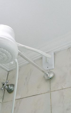 Apartamento para alugar com 64m², 3 quartos e 1 vagaBanheiro - Chuveiro