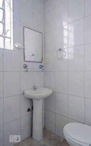 Casa à venda com 100m², 2 quartos e 1 vagaBanheiro 2