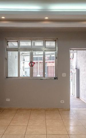 Casa à venda com 100m², 2 quartos e 1 vagaSala