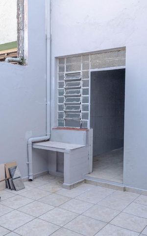 Casa à venda com 100m², 2 quartos e 1 vagaQuintal - Área de serviço