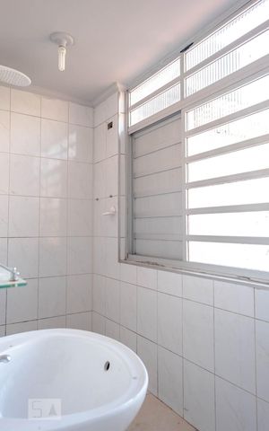 Casa à venda com 100m², 2 quartos e 1 vagaBanheiro 1 - Suíte