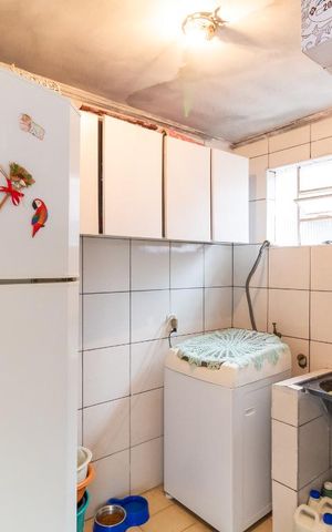 Casa à venda com 160m², 4 quartos e 6 vagas Casa à venda com 160m², 4 quartos e 6 vagasÁrea de Serviço