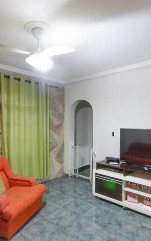 Casa à venda com 200m², 4 quartos e 2 vagasSala