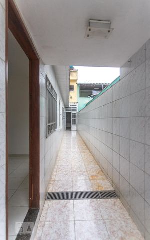 Casa à venda com 280m², 3 quartos e 2 vagas Casa à venda com 280m², 3 quartos e 2 vagasQuintal
