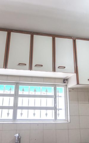 Casa à venda com 280m², 3 quartos e 2 vagas Casa à venda com 280m², 3 quartos e 2 vagasArmário