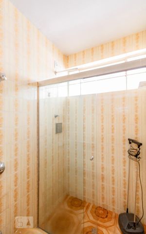 Casa para alugar com 403m², 5 quartos e 2 vagasBanheiro