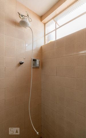 Casa para alugar com 403m², 5 quartos e 2 vagasBanheiro