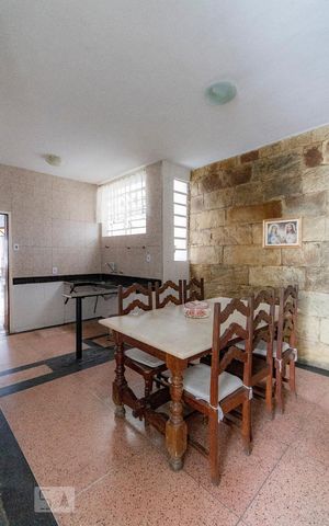 Casa para alugar com 403m², 5 quartos e 2 vagasCozinha