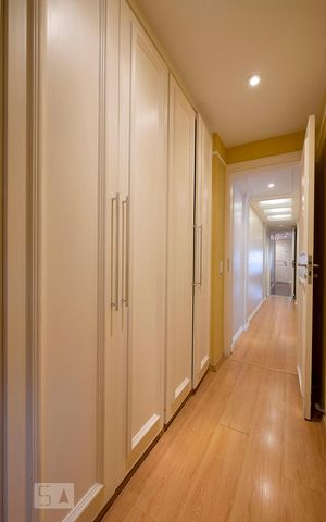 Apartamento à venda com 160m², 3 quartos e 2 vagas Apartamento à venda com 160m², 3 quartos e 2 vagasSuíte Master