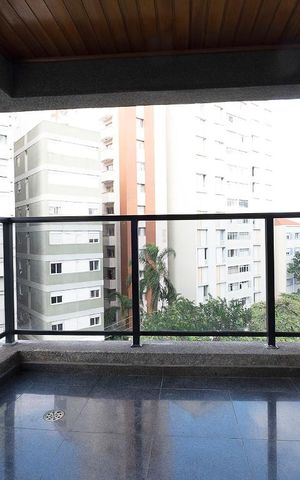 Apartamento à venda com 160m², 3 quartos e 2 vagas Apartamento à venda com 160m², 3 quartos e 2 vagasSala - Varanda