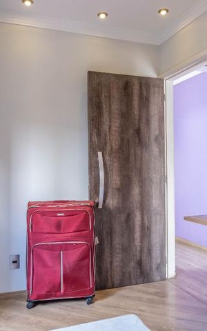 Casa à venda com 700m², 3 quartos e 7 vagas Casa à venda com 700m², 3 quartos e 7 vagasSuíte 3