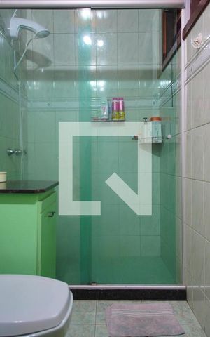 Casa à venda com 300m², 3 quartos e 4 vagasBanheiro Corredor