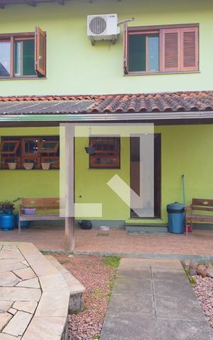 Casa à venda com 300m², 3 quartos e 4 vagasFachada - Fundos