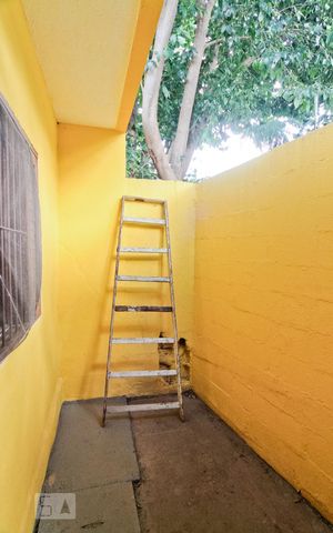 Casa à venda com 258m², 4 quartos e 3 vagas Casa à venda com 258m², 4 quartos e 3 vagasÁrea Externa