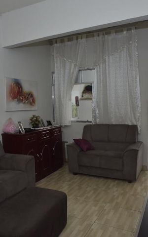 Casa à venda com 100m², 2 quartos e 1 vagaSala