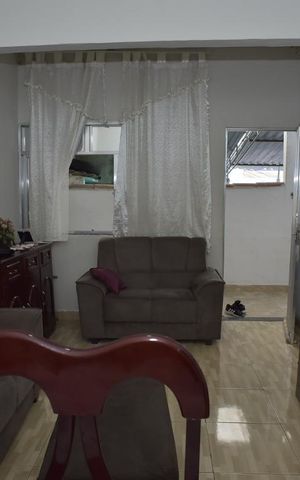 Casa à venda com 100m², 2 quartos e 1 vagaSala