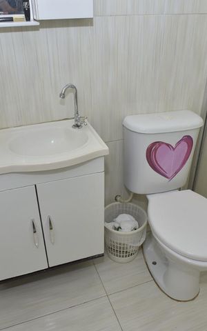 Casa à venda com 100m², 2 quartos e 1 vagaBanheiro da Suíte