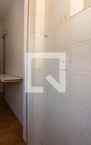 Apartamento à venda com 64m², 2 quartos e 1 vaga Apartamento à venda com 64m², 2 quartos e 1 vagaÁrea de Serviço