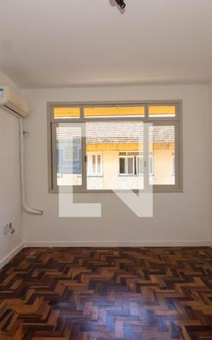 Apartamento à venda com 64m², 2 quartos e 1 vaga Apartamento à venda com 64m², 2 quartos e 1 vagaSala