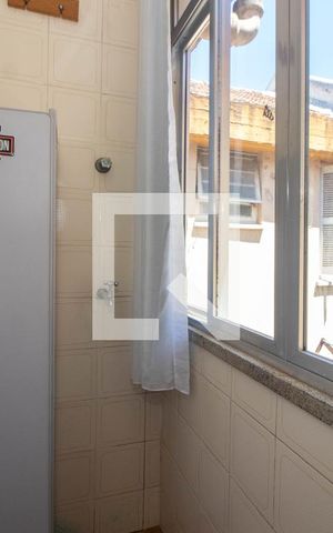Apartamento à venda com 64m², 2 quartos e 1 vaga Apartamento à venda com 64m², 2 quartos e 1 vagaÁrea de Serviço