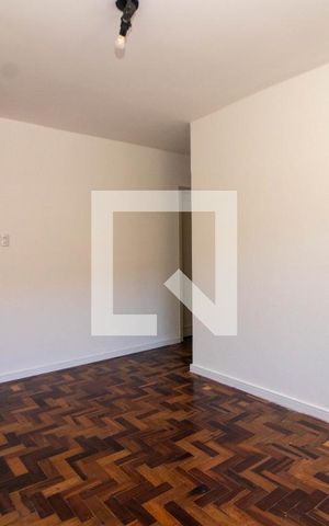 Apartamento à venda com 64m², 2 quartos e 1 vaga Apartamento à venda com 64m², 2 quartos e 1 vagaSala