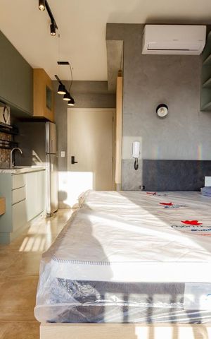 Studio para alugar com 25m², 1 quarto e sem vaga Studio para alugar com 25m², 1 quarto e sem vagaSala / Quarto