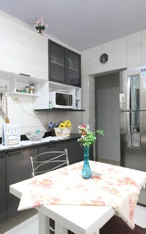 Casa à venda com 208m², 4 quartos e 2 vagasCozinha