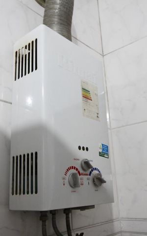 Casa à venda com 208m², 4 quartos e 2 vagasBanheiro