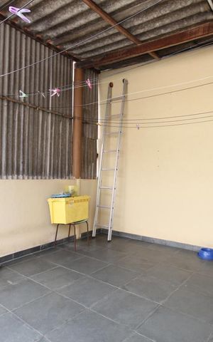 Casa à venda com 208m², 4 quartos e 2 vagasquintal fundos