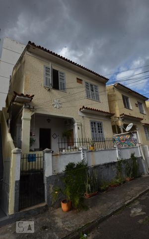 Casa de condomínio para alugar com 78m², 2 quartos e 1 vagaFachada
