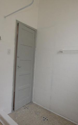 Casa de condomínio para alugar com 78m², 2 quartos e 1 vagaBanheiro Social