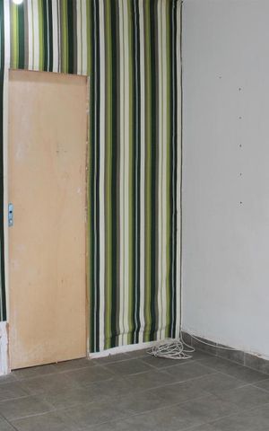 Casa à venda com 100m², 4 quartos e 1 vagaSala