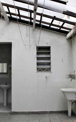 Casa à venda com 100m², 4 quartos e 1 vagaQuintal