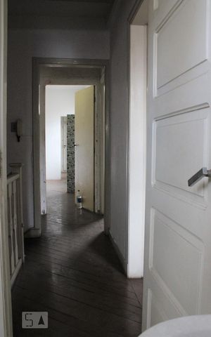 Casa à venda com 100m², 4 quartos e 1 vagaCorredor