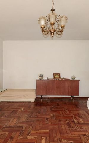 Casa à venda com 290m², 3 quartos e 4 vagas Casa à venda com 290m², 3 quartos e 4 vagasSala de jantar