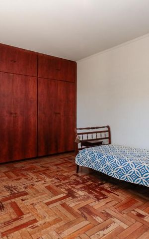 Casa à venda com 290m², 3 quartos e 4 vagas Casa à venda com 290m², 3 quartos e 4 vagasSuíte