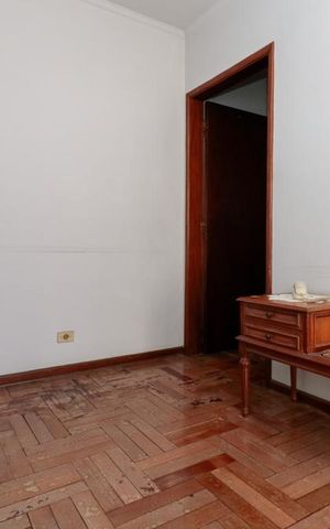 Casa à venda com 290m², 3 quartos e 4 vagas Casa à venda com 290m², 3 quartos e 4 vagasHall