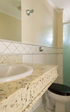 Apartamento para alugar com 68m², 2 quartos e sem vagaBanheiro