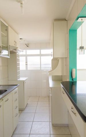 Apartamento para alugar com 68m², 2 quartos e sem vagaCozinha