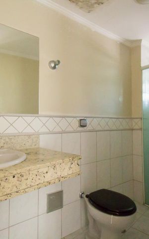 Apartamento para alugar com 68m², 2 quartos e sem vagaBanheiro