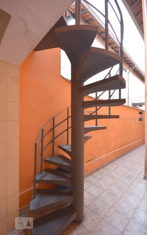 Casa à venda com 179m², 4 quartos e 2 vagas Casa à venda com 179m², 4 quartos e 2 vagasArea Externa