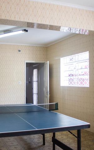 Casa à venda com 205m², 5 quartos e 6 vagas Casa à venda com 205m², 5 quartos e 6 vagasCozinha 1