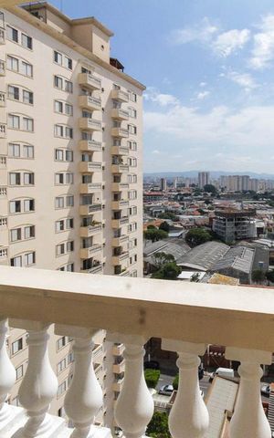 Apartamento à venda com 74m², 2 quartos e 1 vaga Apartamento à venda com 74m², 2 quartos e 1 vagaVaranda da Sala