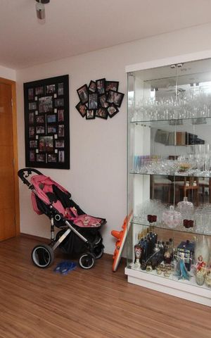 Apartamento à venda com 126m², 4 quartos e 2 vagas Apartamento à venda com 126m², 4 quartos e 2 vagasSala