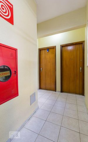 Apartamento para alugar com 68m², 3 quartos e 1 vaga Apartamento para alugar com 68m², 3 quartos e 1 vagaHall