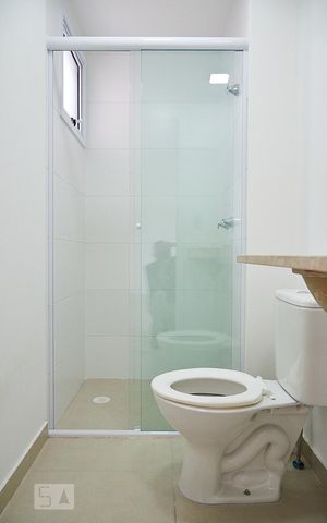 Apartamento para alugar com 53m², 2 quartos e 1 vaga Apartamento para alugar com 53m², 2 quartos e 1 vagaBanheiro da Suíte
