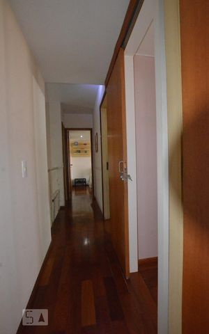 Apartamento à venda com 146m², 4 quartos e 3 vagasCorredor