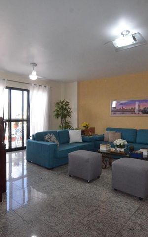 Apartamento à venda com 146m², 4 quartos e 3 vagasSala
